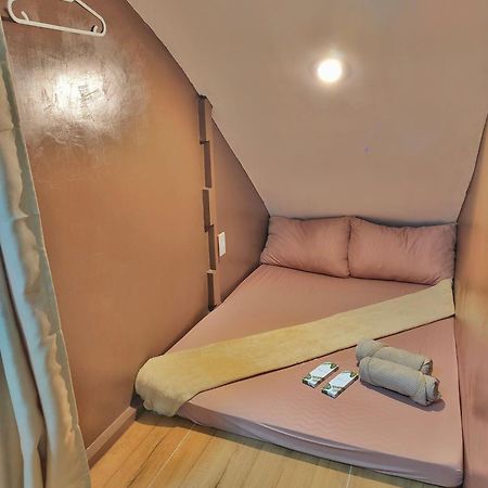 Mactan Airport Hostel At Aashvi Cozy Cabin Μακτάν Εξωτερικό φωτογραφία