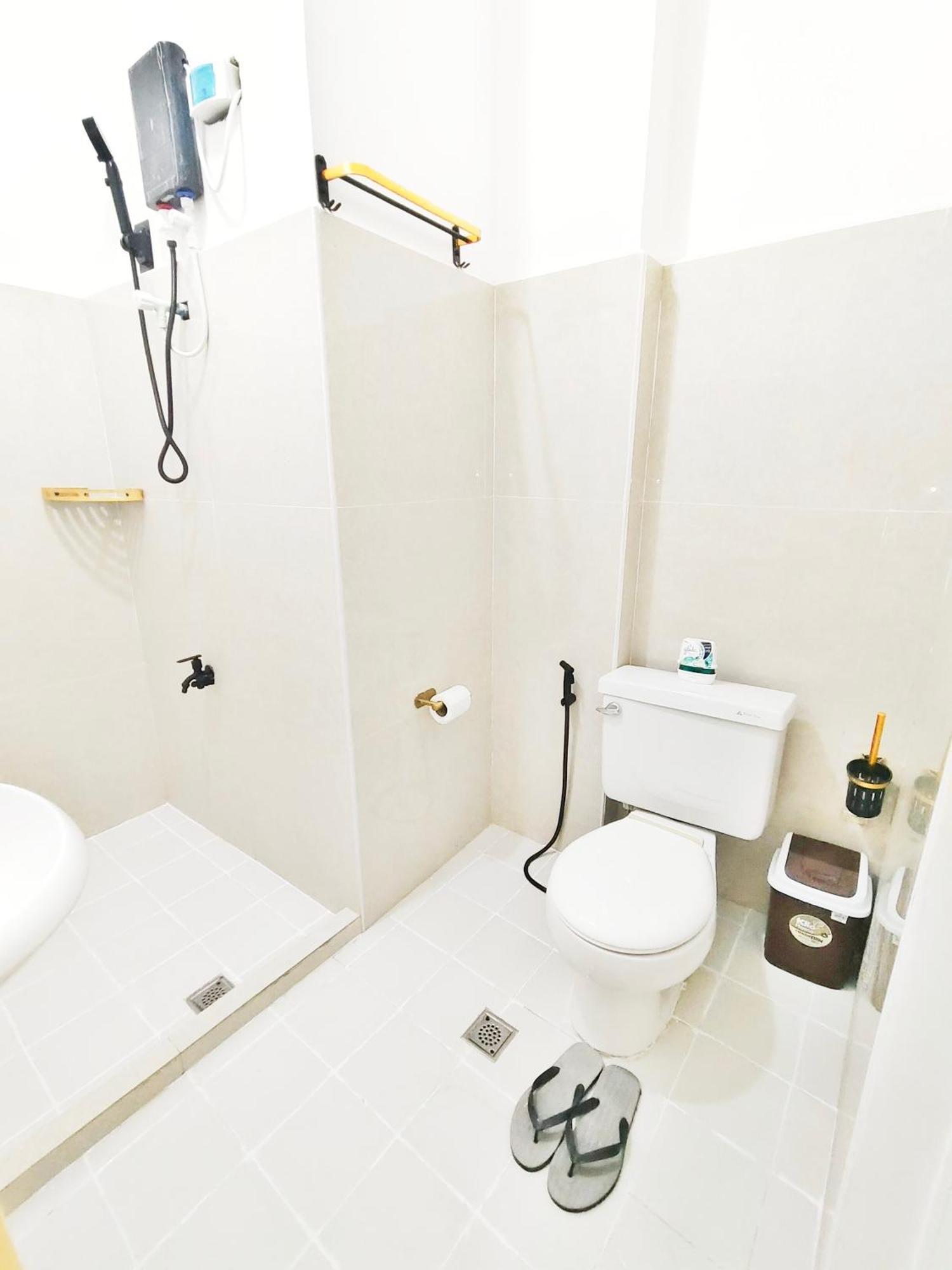 Mactan Airport Hostel At Aashvi Cozy Cabin Μακτάν Εξωτερικό φωτογραφία